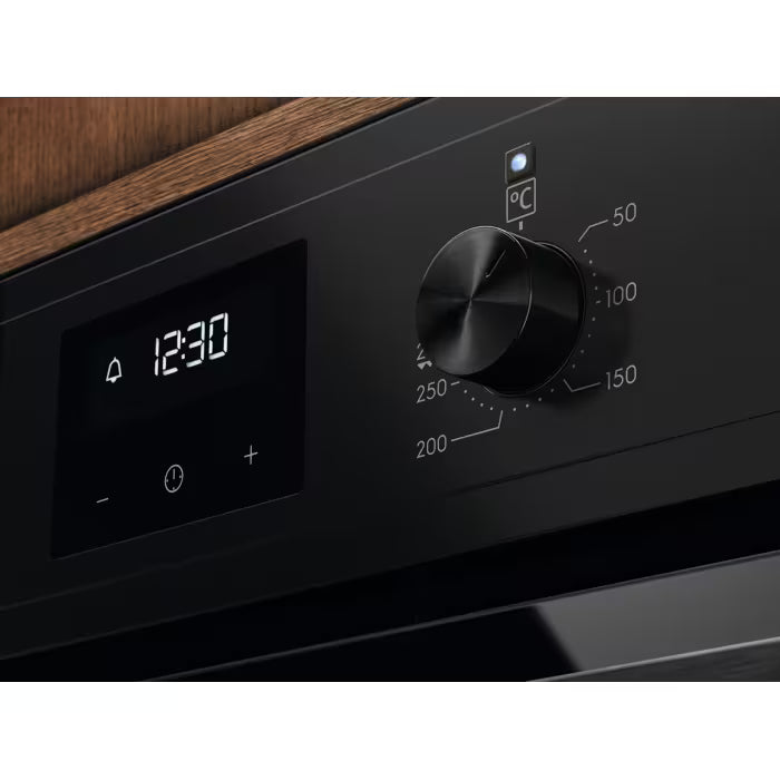 Four Catalyse 500 SurroundCook® ELECTROLUX EOF3C40TH