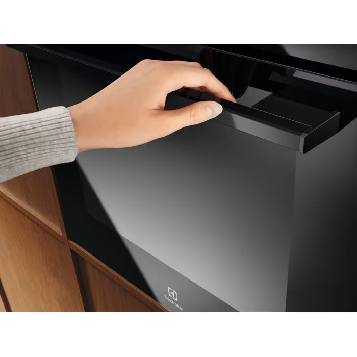 Four Catalyse 300 SurrounCook® avec SteamBake ELECTROLUX EOD3C04K