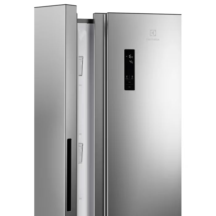 Réfrigérateur-congélateur Pose-libre 177 cm Série 600 Cooling 360° Série 800 MultiChill 0° ELECTROLUX EAT6ME53U0