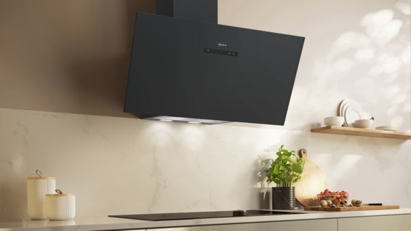 N 70, Hotte murale, 80 cm, Noir avec finition en verre, Noir NEFF D85ICN1S0