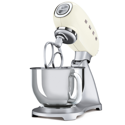 Robot sur Socle Crème SMEG SMF02CREU(F)