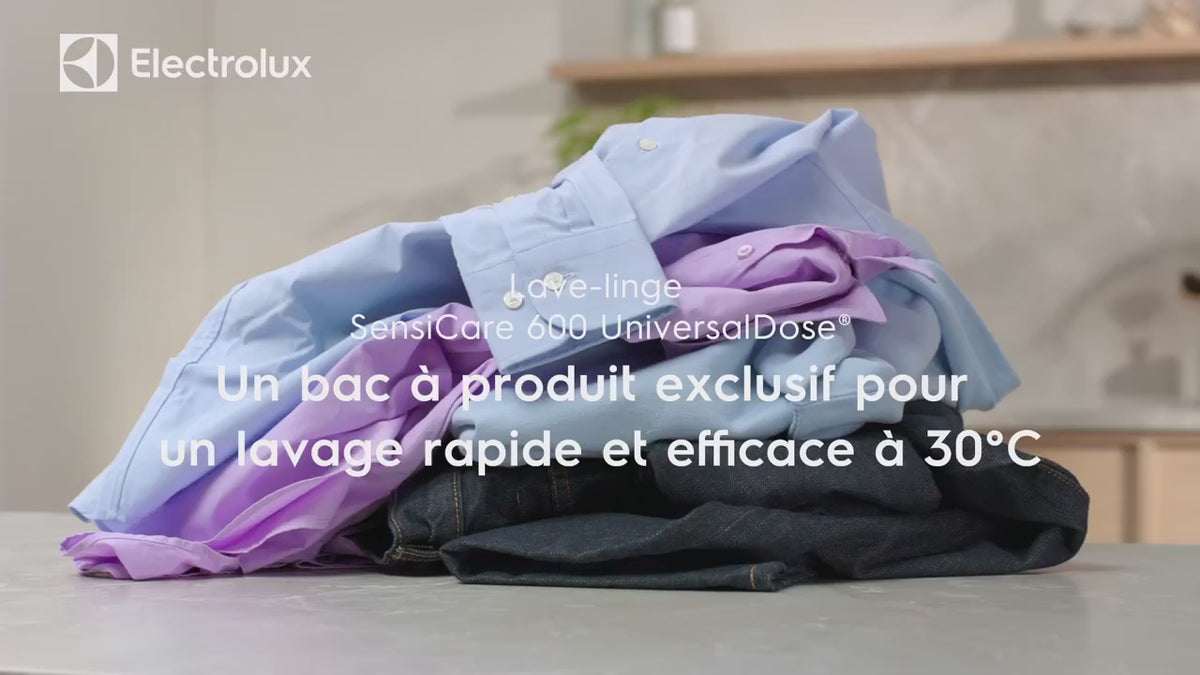 Charger la vidéo : Lave-linge hublot Pose-libre SensiCare 600 9 kg ELECTROLUX EW6FI1429OV