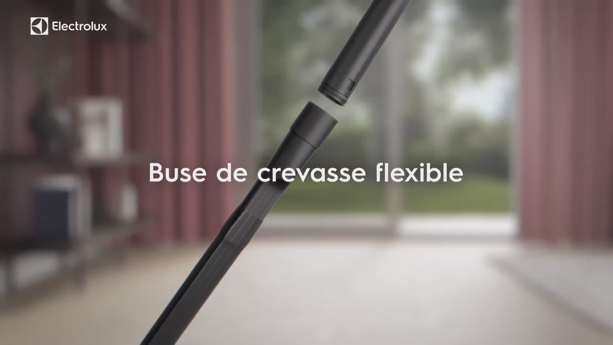 Charger la vidéo : Aspirateur traîneau avec sac Electrolux 600 EB61C1OG
