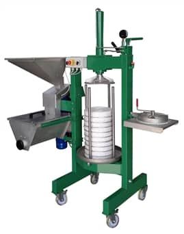 Pressoir avec broyeur pour l´extraction d´huile d´olive NESPRESS OLIPB30M