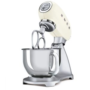 Robot sur Socle Crème SMEG SMF02CREU(F)