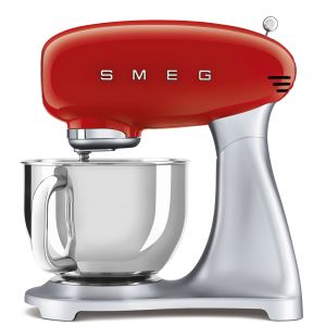 Robot sur Socle Rouge SMEG SMF02RDEU(F)